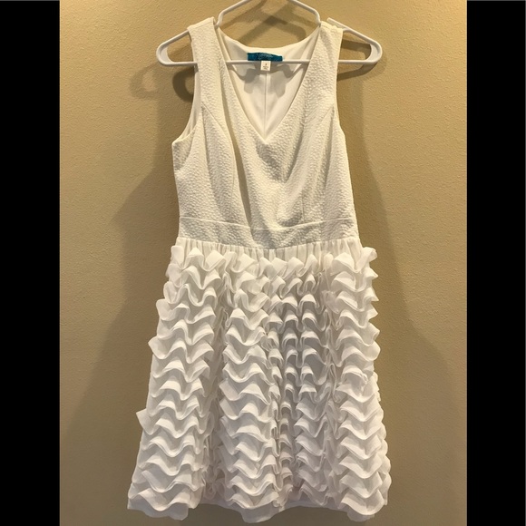 Ivory Sleeveless Dress Size Small - Picture 1 of 5